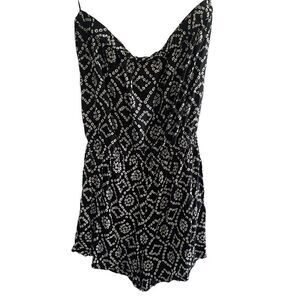 Angie Black White Strapless Romper Shorts Women’s Size Medium Small Pockets